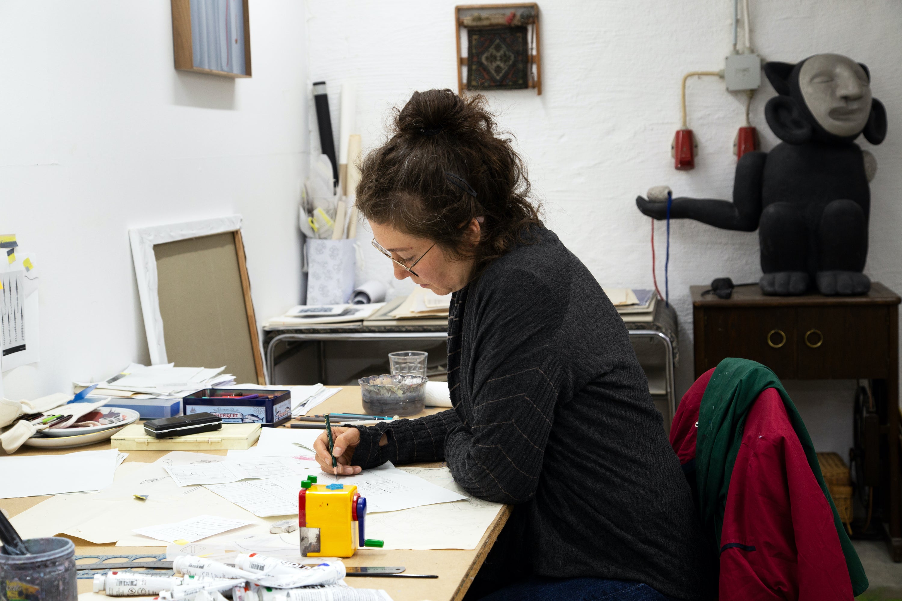 Rimma vor ihrer Arbeit: Black Mountains, 2021